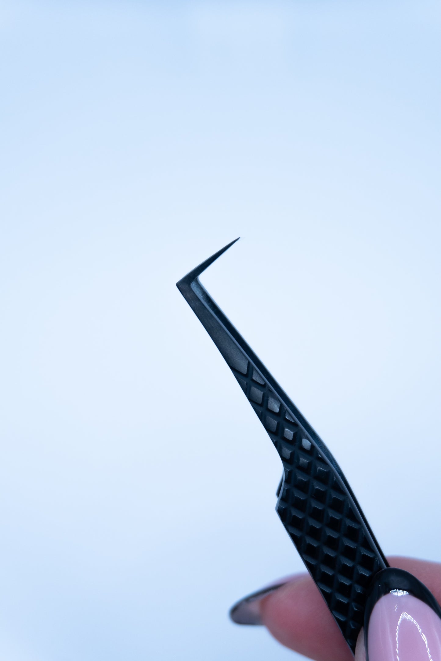 Tweezers